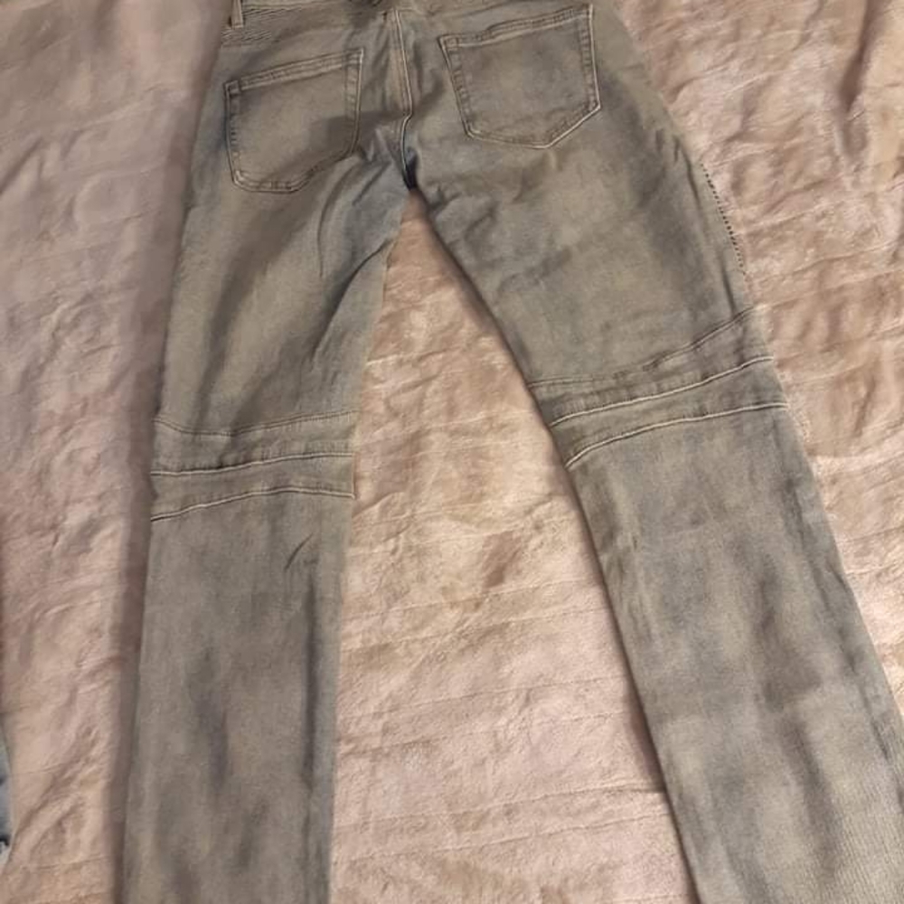 Jeans - Picture 4 of 4